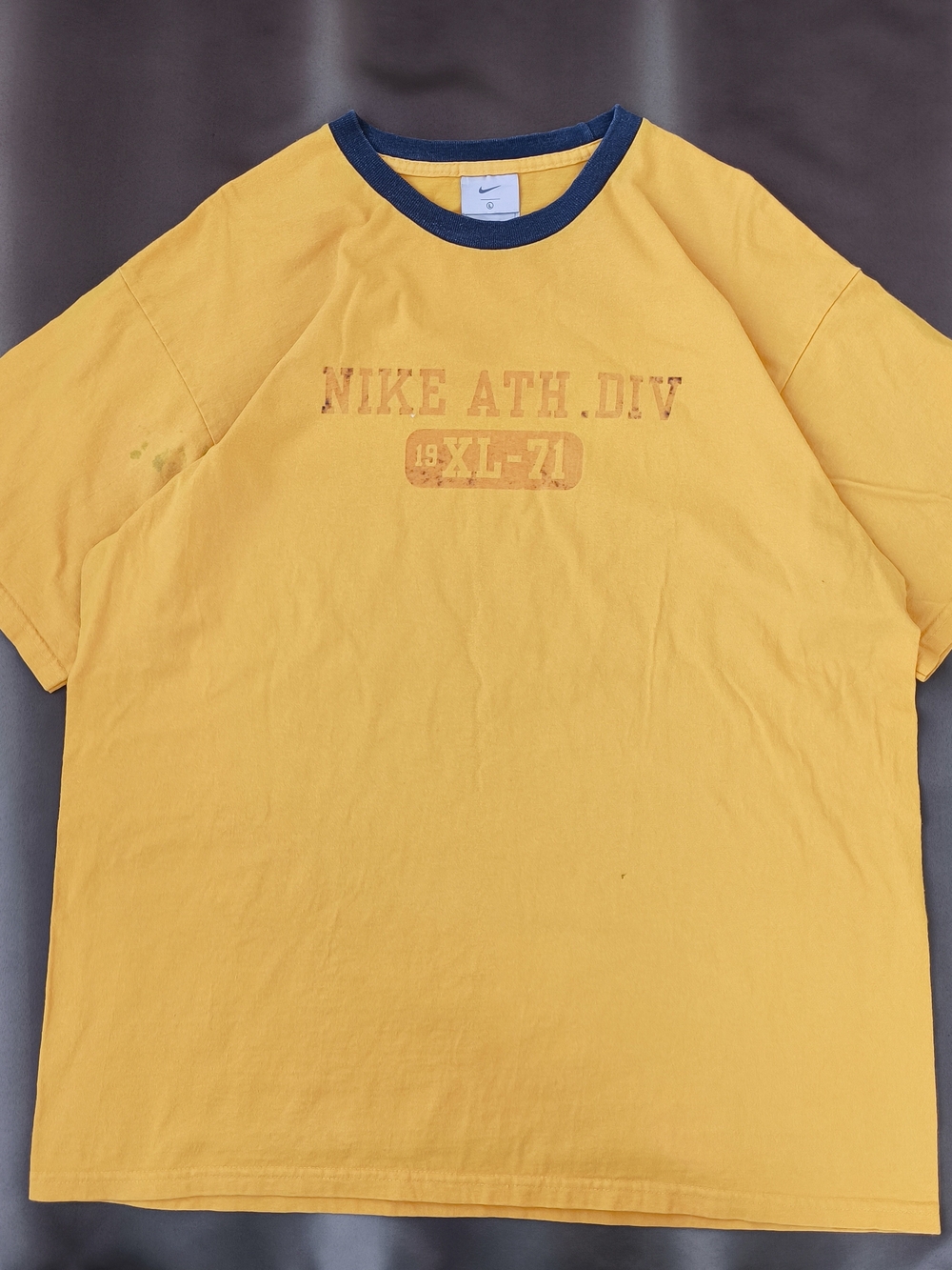 1990s USA Made Ringer Neck Nike Men’s Yellow Boxy Crew Tee Size Large